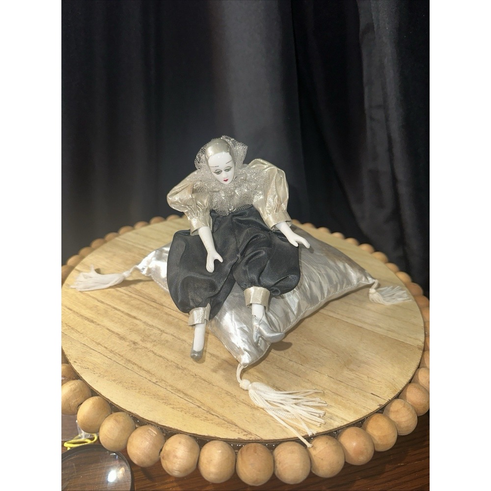 VTG New Orleans Mardi Gras Porcelain Doll Pierrot  Jester on Pillow Silver